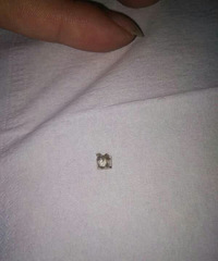 恐怖!我在嘉兴某知名奶茶店 吃出了类似玻璃渣的东西