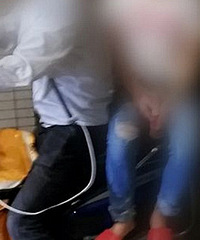 ��־������С������Ů��������