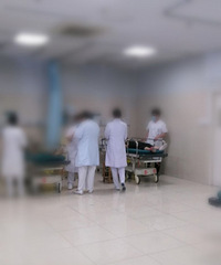 ͻ����������ײ��ƿ�� һ��һŮ������ҽ���ȣ�