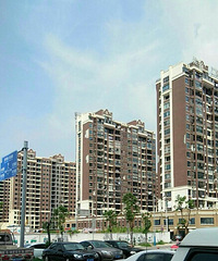 ���С���ֱ����ѱ����ˣ�ֻ��������ǽ��Ȼ��������...