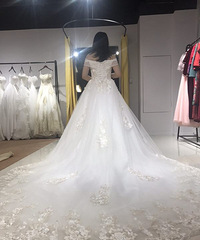 男友帮我选的仙仙的婚纱裙子 眼光真不错呢