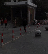 ĳУ�ſ� ���˰ε�����������У�ţ�