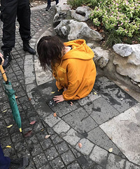 ͻ����һ����ζ��Ů������ ���������º����