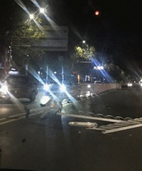 һƬ�ǽ壡�˰۰��ſ�����ȫ��ײ��