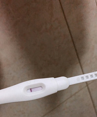 开心!从姨妈推迟到一条杠 从意念灰终于两条杠了
