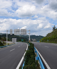 ���ˣ������շ�վ��ȡ���������շ�վ7�� ��ĩȡ��˫֤��