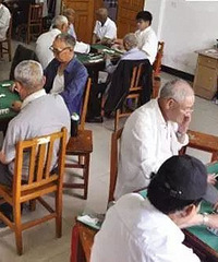 嘉兴一男子打麻将时猝死 医生:每年都有好几个打麻将送急诊