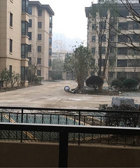 ����ĳ¥�̹�������һȦ 1w7����λ�۸��е�� ���ǽ����ϳ�