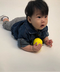 生了女儿后 喜欢给她各种打扮 各种拍照!