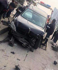 ͻ���������ŷ������ҳ��� ������ײ����Ա����