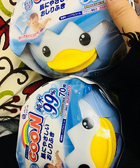 大王最近超级贴心 买一箱尿不湿赠品超多的!