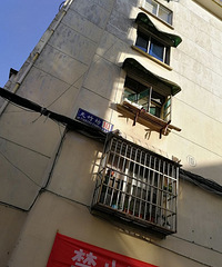 ���磡����һλ65��Ů���ڳ�������������