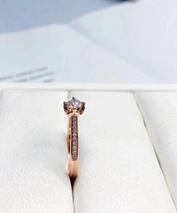 һ���˶�ϲ����ɫ����+��ʯ ��ƫƫϲ��õ��� �о��ر���