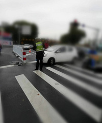 ��˵ײ�������ʩҪ��Ǯ�� ������ܵĻ�����