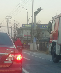 ͻ������������һ���޷����������֣�