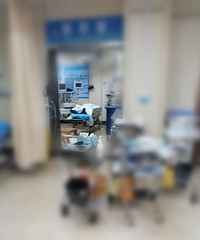 ������һ���� �γ�ײ���ֳ� 7Ѯ��ͷ����3����Сʱ������