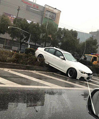 �Լݳ������� Ҫ����