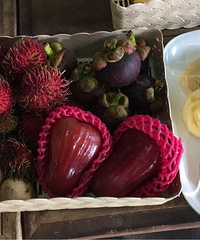 �Ի�һ�����ܴ����ĵط���ҹ�г����� ˮ�����˿ޣ�