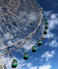 �ձ���Ħ����Ҳ̫���˰ɣ���˵����ȫ͸����Ħ����..