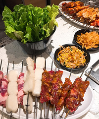 每次去新村 必点的是掌中宝 烤茄子 辛拉面 牛肉羊肉五花肉.