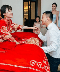 Ů�����ڻ����ϵ�����˲�����MARKһ��