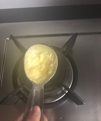 自制薄如纸的手工蛋饺 一个鸡蛋做了17个 破纪录了