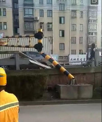 ��������޸߼� ��˫������ײ��!!