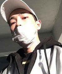 看得开!分手了各有家庭 还和前任天天在朋友圈留言