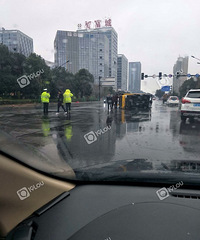 ͻ�������˺���··��һ���������ˣ�