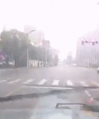 �������˾��ţ�ˣ���ͷ��Ư�ƣ�