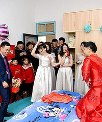 ����ʱ��Ū�˸��������ȫ��Ц���ˣ�