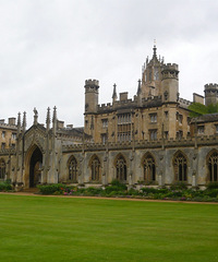 ��Ǳ�һ���Ĵ�ѧУ԰������ȥ�������鰡��