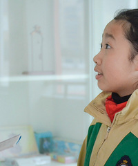 2��29�ճ���������12��Ů��д�Ÿ�У�� У���ظ������죡