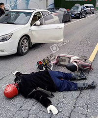 �綯������ײ���ˣ�