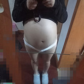 二胎的肚子长的超大