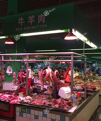 三水湾这个牛肉摊太黑心了吧!牛骨头当肉卖!