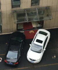 ���ſڣ����Ҳ����ÿ��