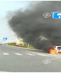 ��ɷ�ˣ�����һ���γ���·��ͻȻ��ȼ��