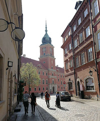 һ�ݹ����������۵�Ӱ���Լ������ģ���Ҫ��