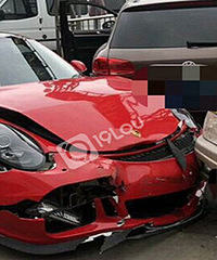 ���ֳ���һ����ʱ��ײ���ˣ���ͷȫ����