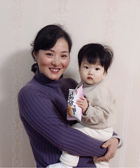 我的村花妈妈18岁生了我 现在我带着宝宝一起作你!
