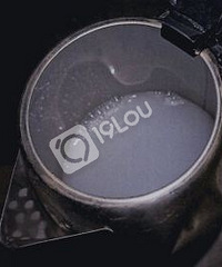 �������У�����һ���Ӽ���ú��й© ����Ͷ����������Ϊ��Ů�ѡ�