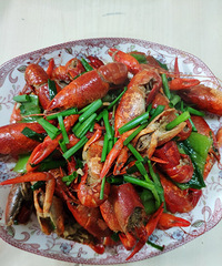 平时工作很忙 三口之家做个饭过个周末