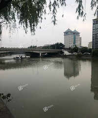 ���£���ɽ��·��������һ����ʬ ��˵�Ǹ����С��