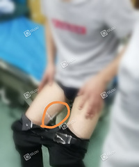 ����һС������Σ���м�ɽ��������� ��������ֻ��...