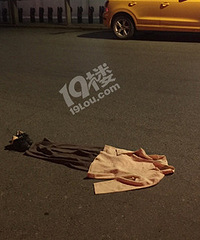 �����ϵ���һ����ͷ�ڳ��������ˣ�