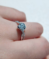 ̫ϲ�����Ť����� �����Ե��ֺܳ� ��ۻ���С����