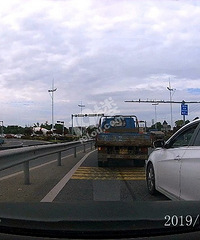 ����̾��������������Ȼ����ֱ��׳��˵���������������