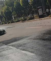 һ����� �������ǰ����ײ����綯��