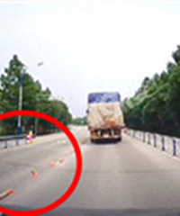 ���£��嶫�������εĻ���ȫ��ѹ���ڵ�